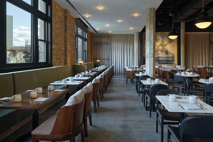 Dining 68 of 77