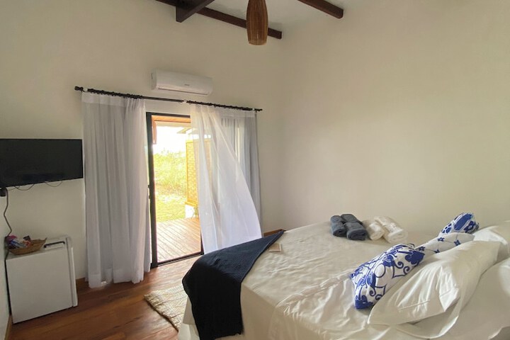 Room 4 of 82