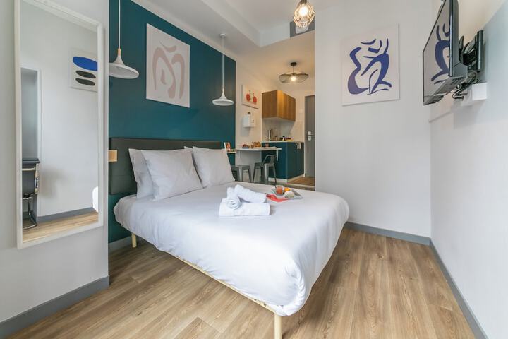 Room 72 of 185