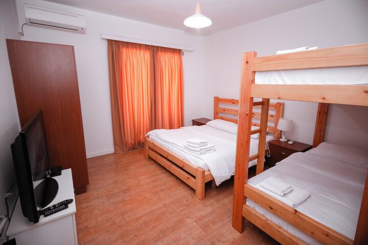 Room 7 of 58