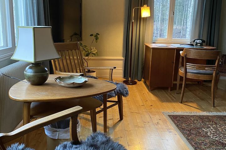 Room 10 of 64
