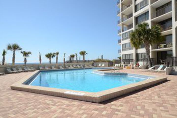 Pool 21 of 21