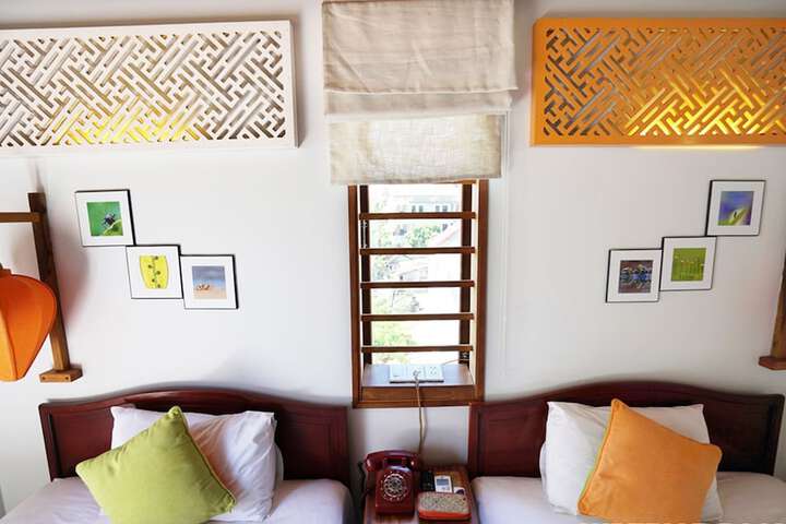 Room 9 of 52
