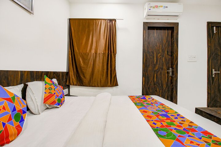 Room 22 of 37