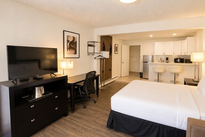 Room 25 of 60