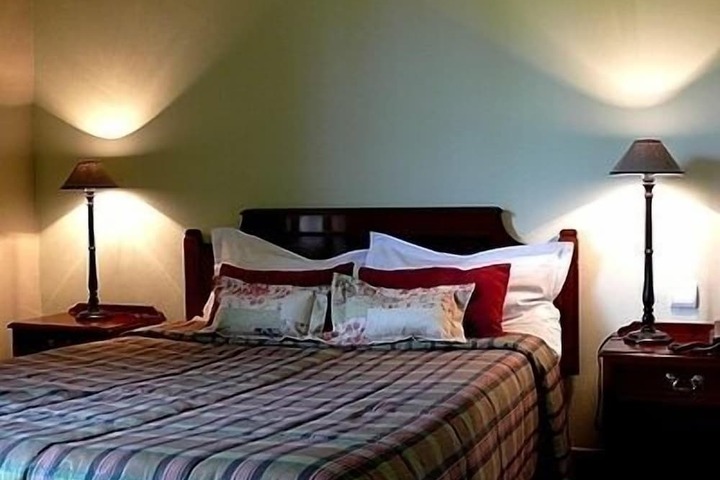 Room 10 of 39