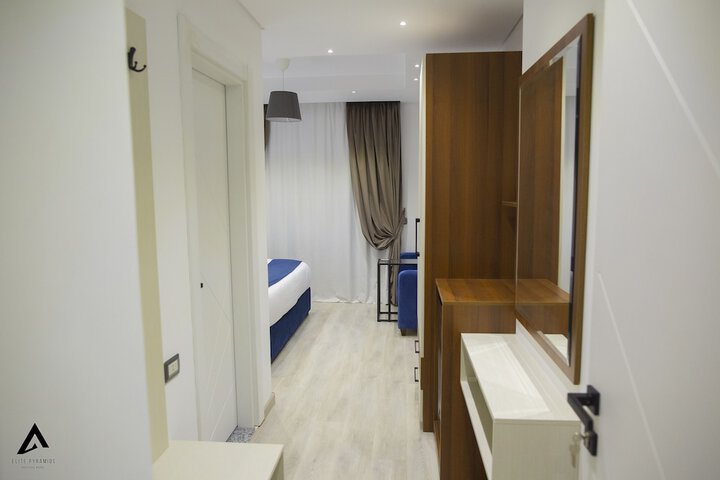 Room 25 of 135