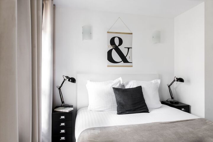 Room 4 of 26