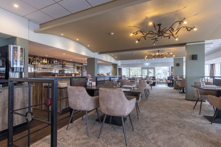 Dining Photos