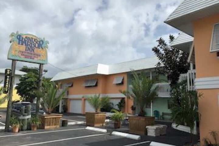 Hotel 18 of 33