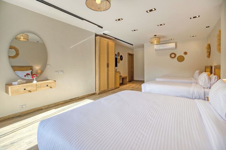 Room 18 of 75