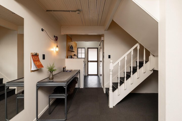 Room 5 of 64