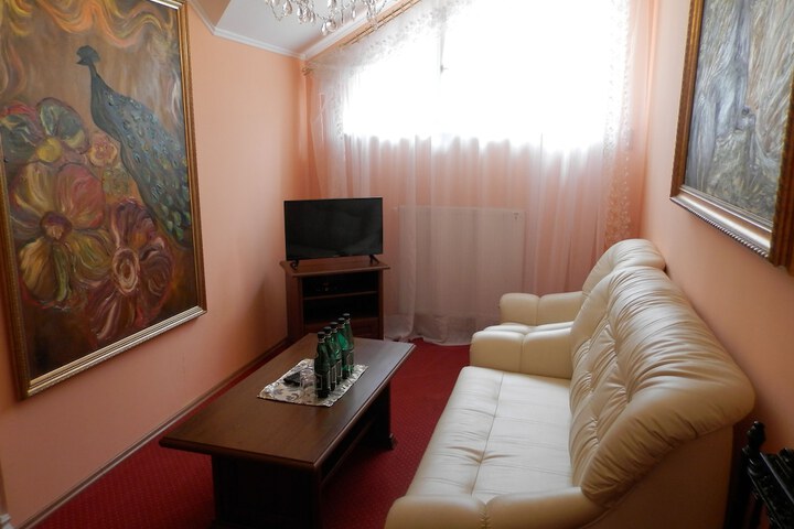 Room 49 of 49