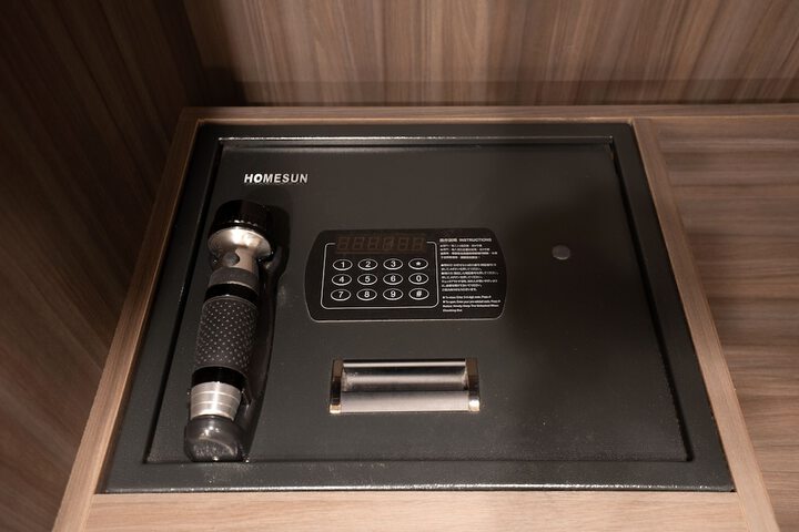 Room 15 of 88