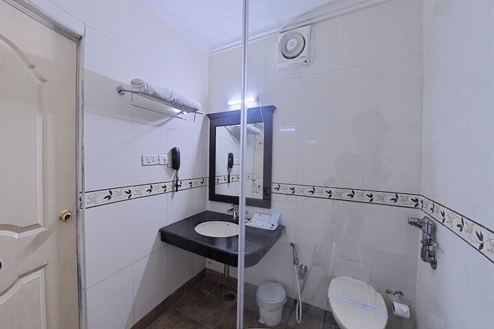 Room 14 of 48