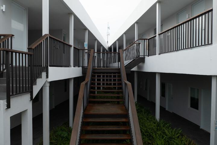 Hotel 56 of 61