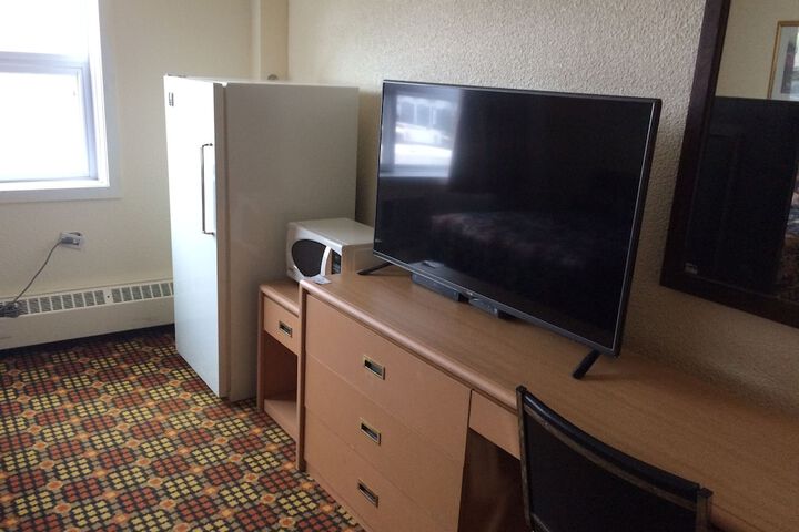 Room 19 of 32