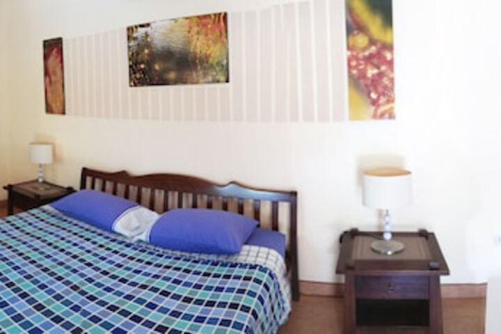 Room 2 of 53