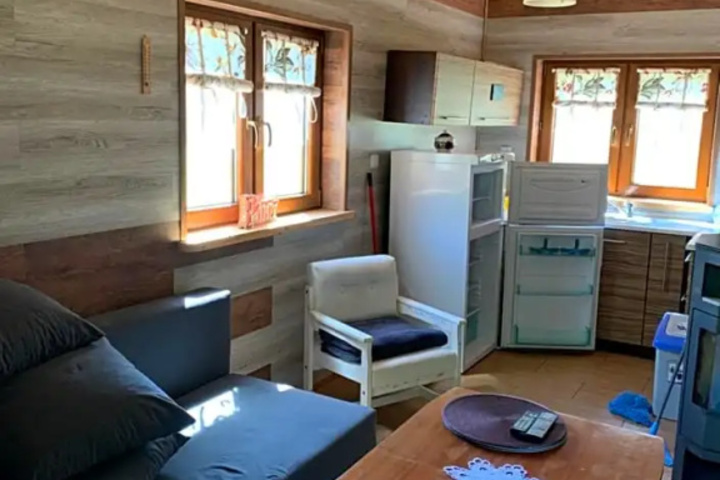 Room 4 of 11