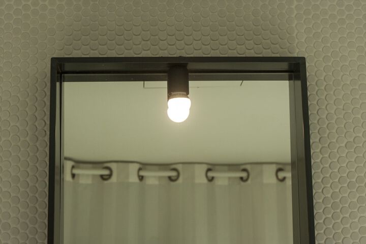 Room 10 of 92