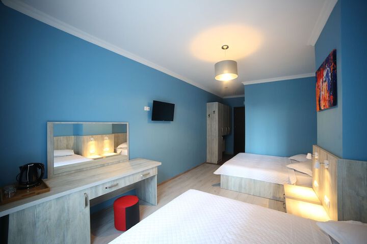 Room 21 of 48