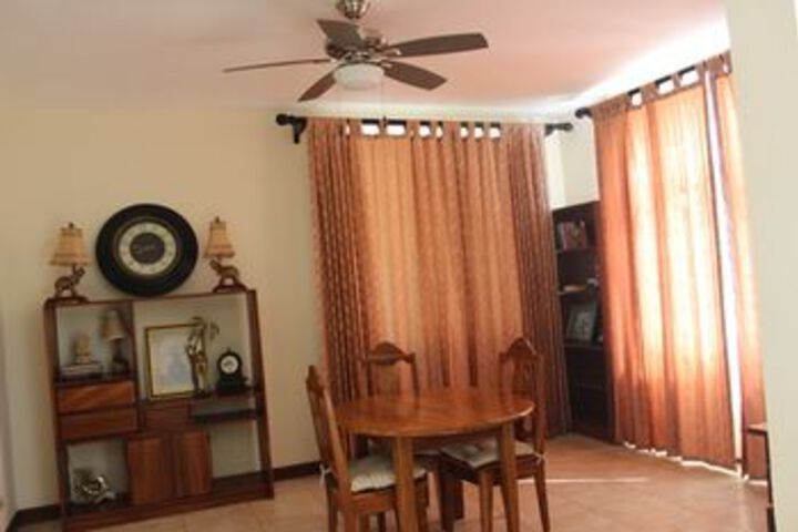 Room 103 of 163