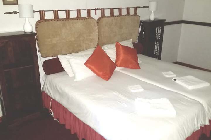 Room 9 of 23