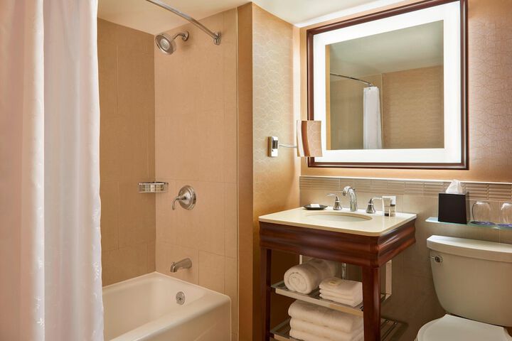 Room 40 of 120