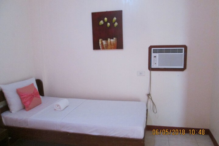 Room 33 of 116