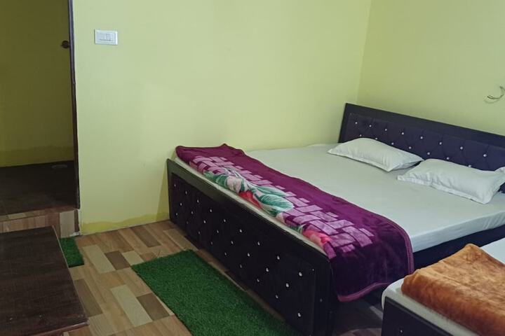 Room 2 of 15