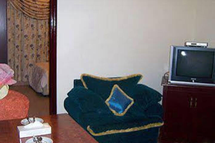 Room 2 of 2