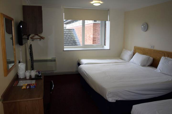 Room 82 of 236