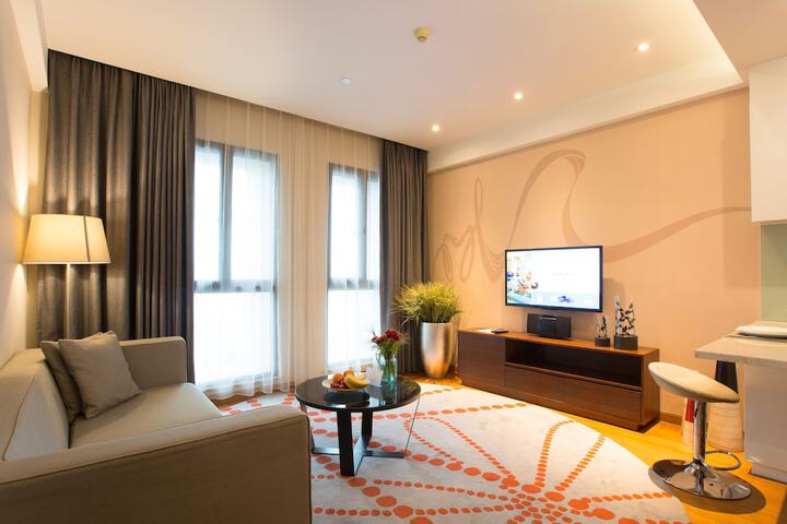 Room 21 of 108
