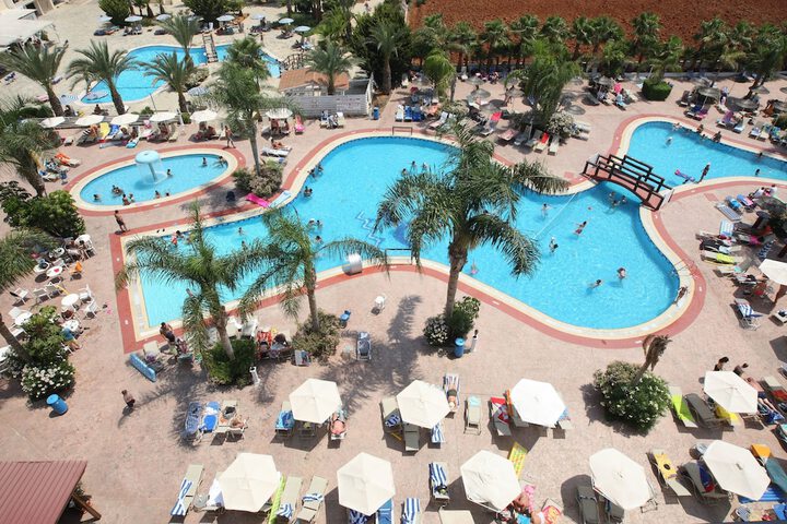 Pool 25 of 43