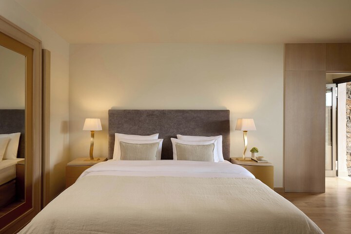 Room 47 of 241