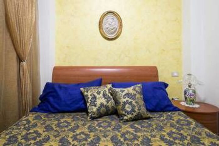 Room 6 of 49