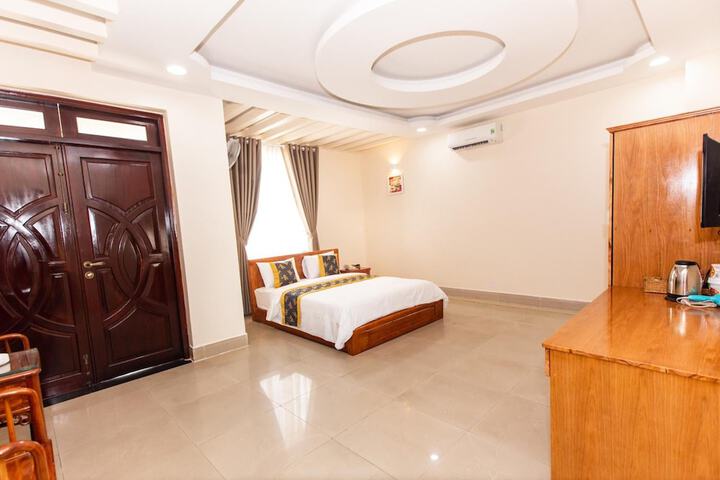 Room 22 of 46