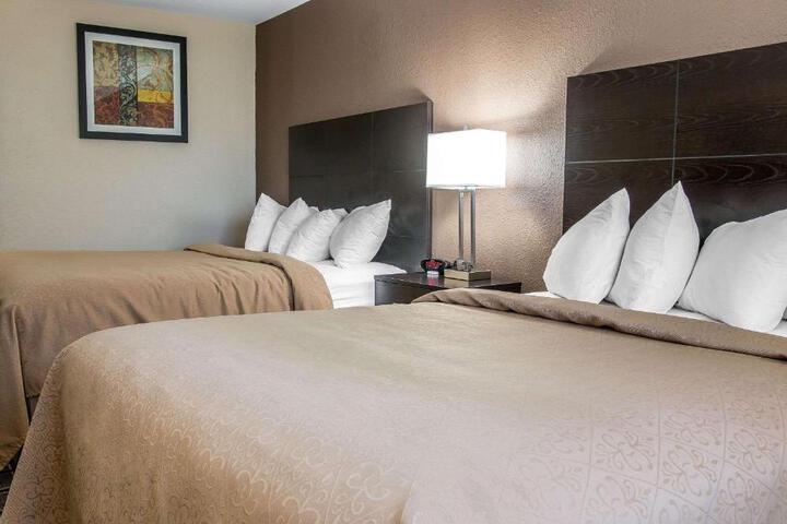 Queen Bed Accessible (1 of 11)