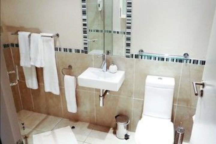 Room 2 of 12