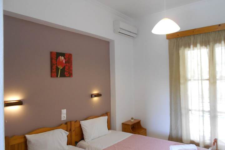 Room 5 of 24