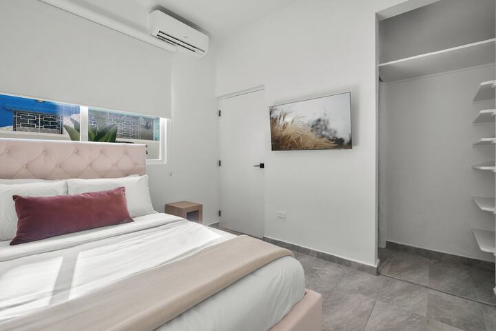 Room 35 of 118