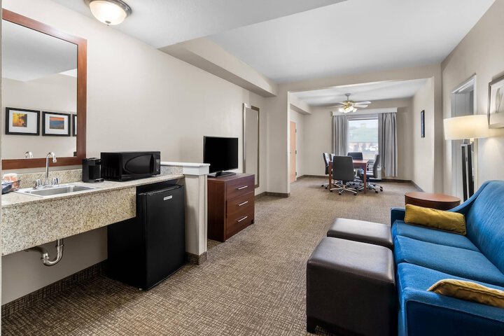 Room 26 of 60
