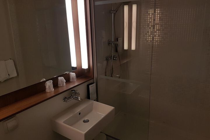 Room 20 of 44
