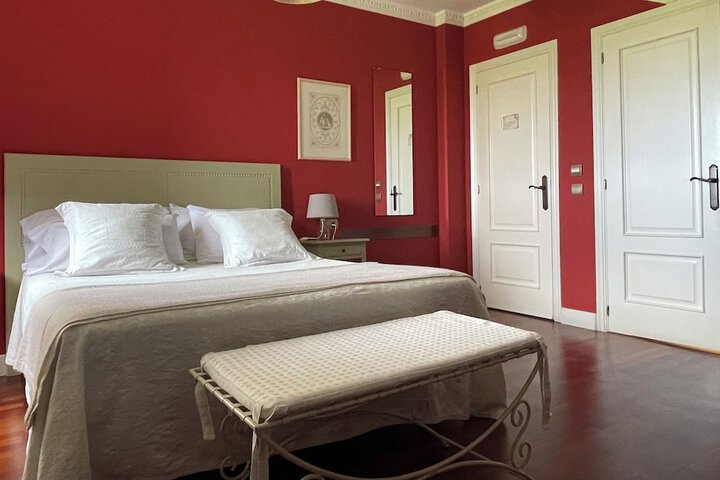 Room 5 of 41
