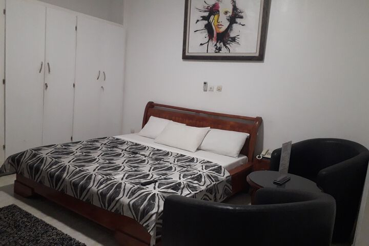 Room 15 of 31
