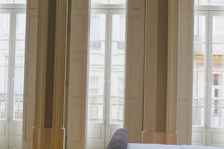 Room 16 of 72