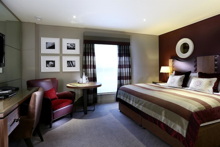 Room 18 of 39
