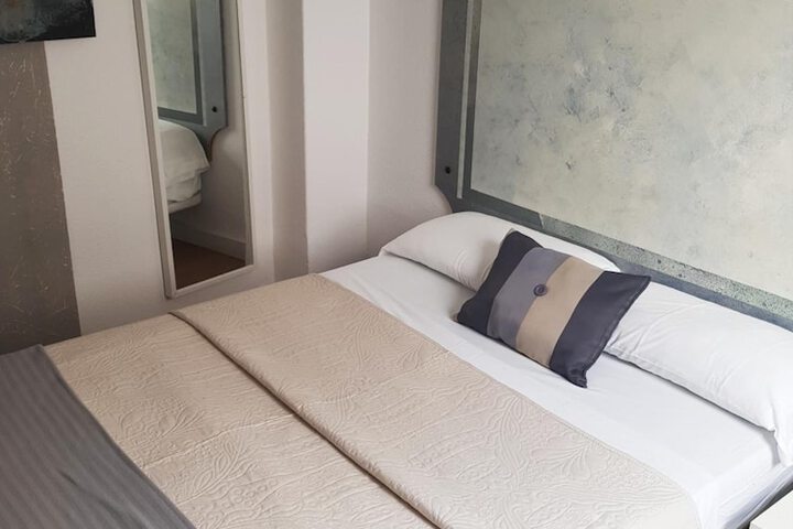 Room 21 of 50