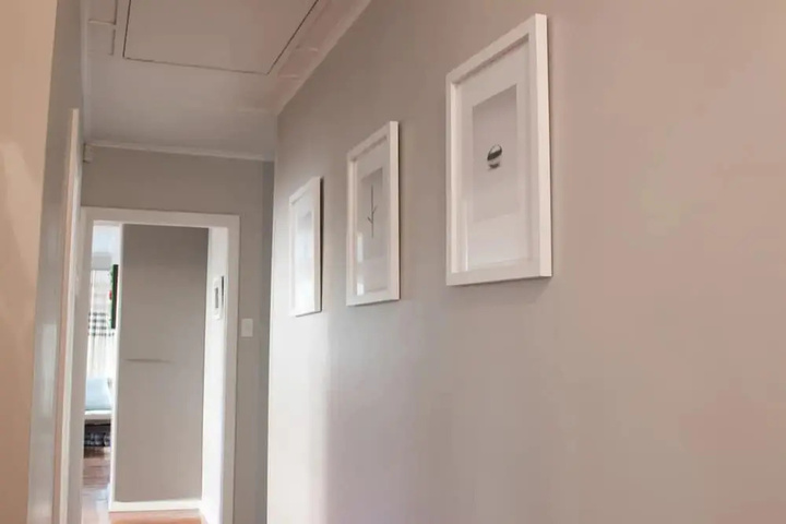 Room 11 of 17