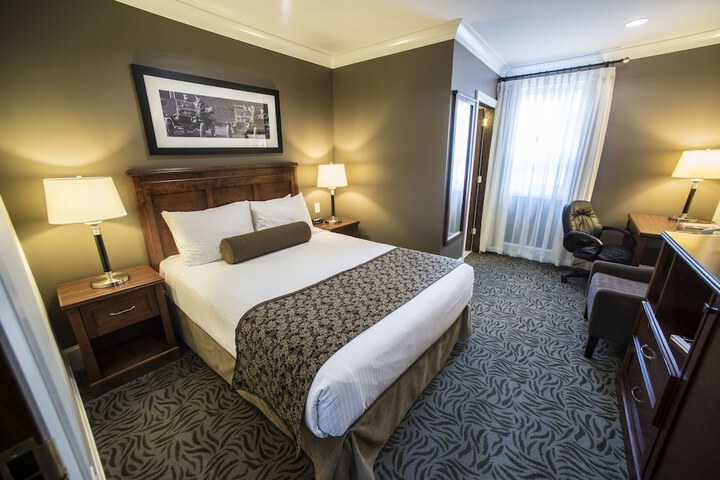 Room 90 of 140